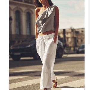 Asymmetric linen top